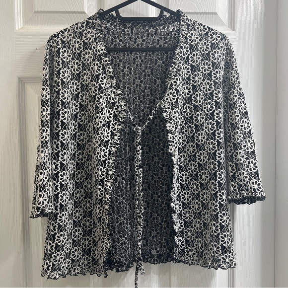 Sweaters - Black White Lace Floral Flower Pattern Crochet Knitted Cardigan